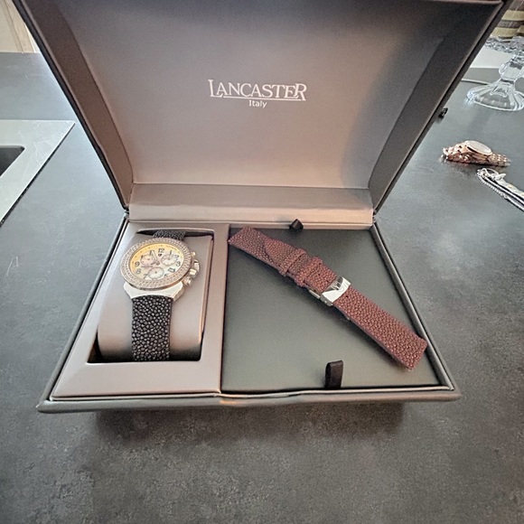 Lancaster Italy woman’s watch - Picture 3 of 8